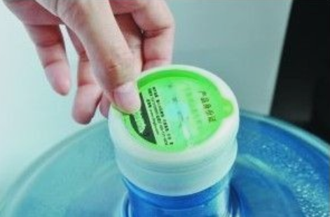 桶裝水二維碼香蕉视频三级片標簽微信營銷及製作過程